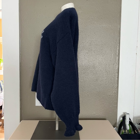 Old Navy Loose Crew-Neck Wool-Blend Heart Graphic Cropped Sweater Size L - Picture 4 of 16